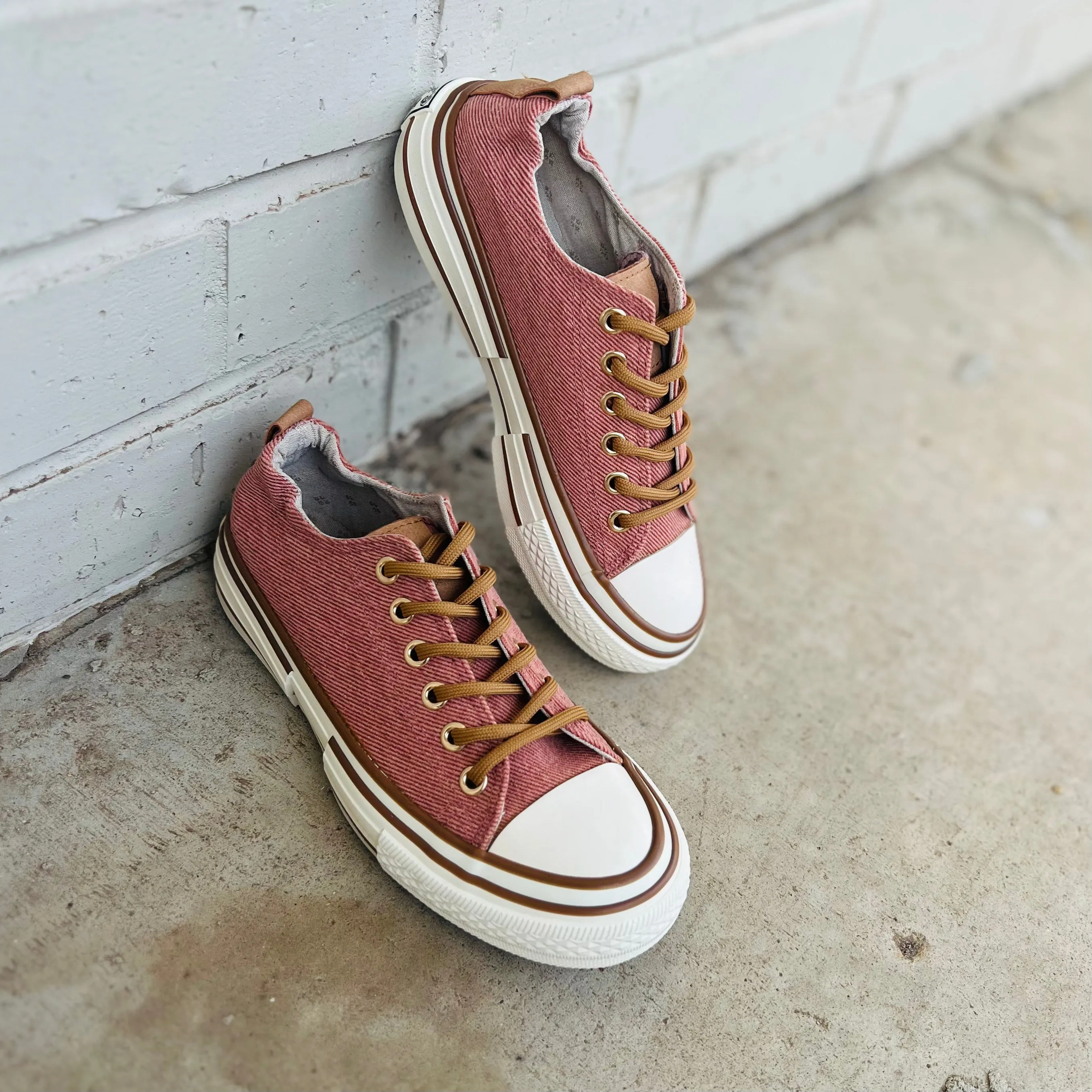Driana Sneakers*