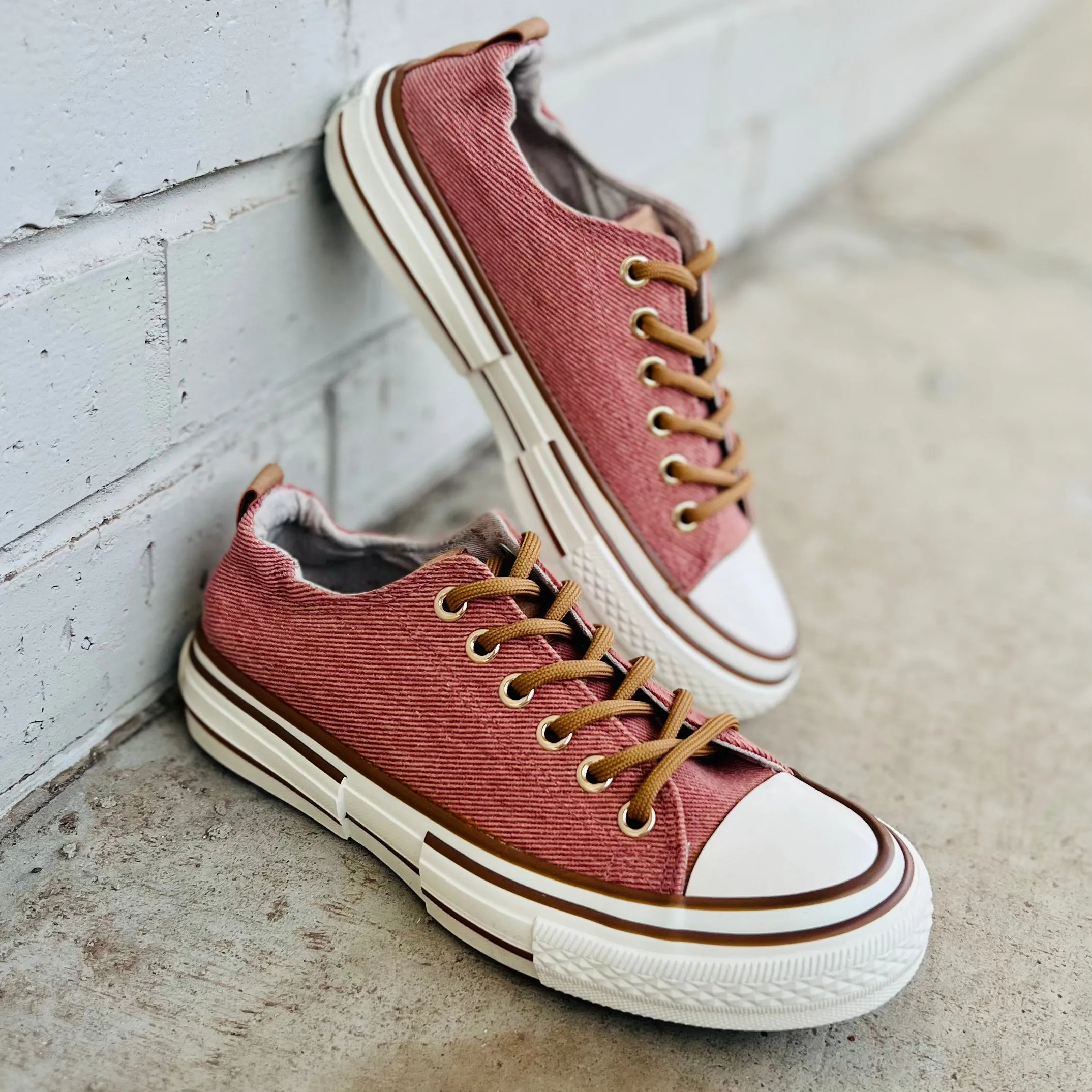 Driana Sneakers*